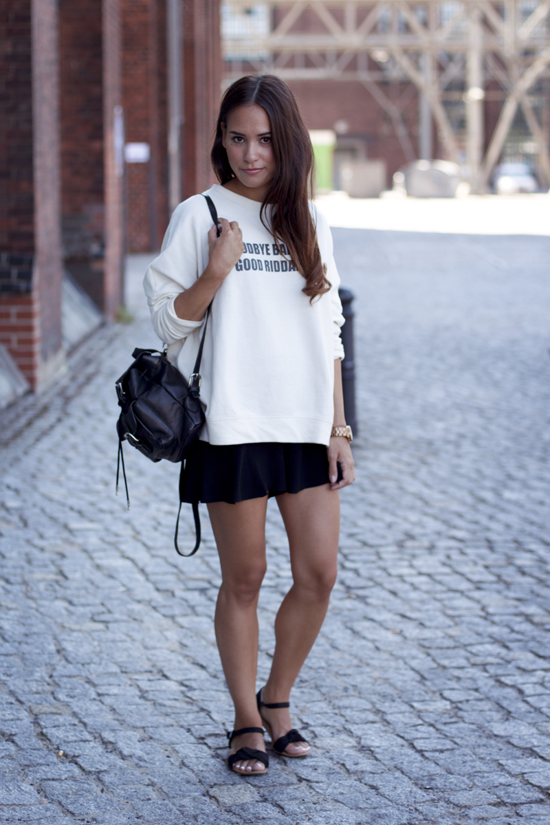 Boxy sweater