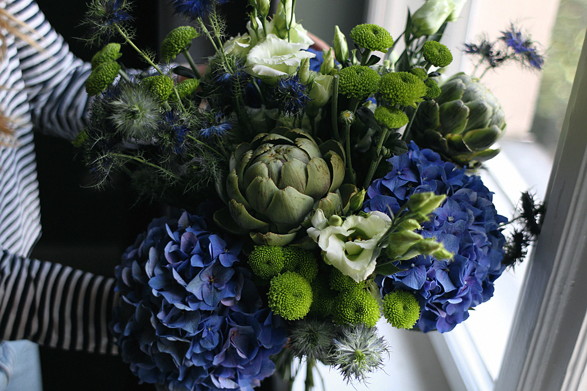 How to make your own flower bouquet. Autumn flowers, flowers for love ones.