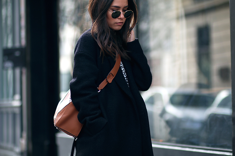 Outfit: Wearing good old skinny jeans and ballet flats in Paris