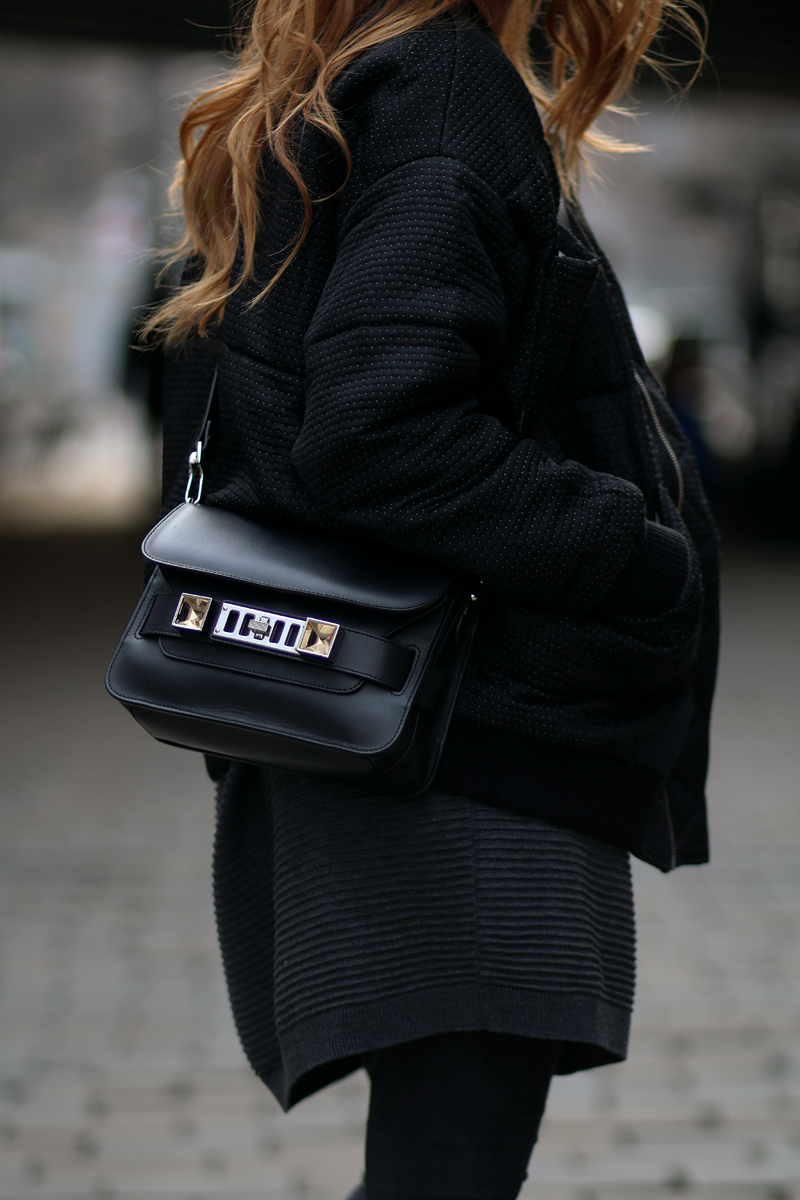 Outfit: Boxy Bomber Jacket Reva Carin Wester, Isabel Marant Boots, Dr.Denim Jeans, Asos Jumper Dress, Proenza Schouler PS11 Mini Bag, Jasmina Jovy Rings
