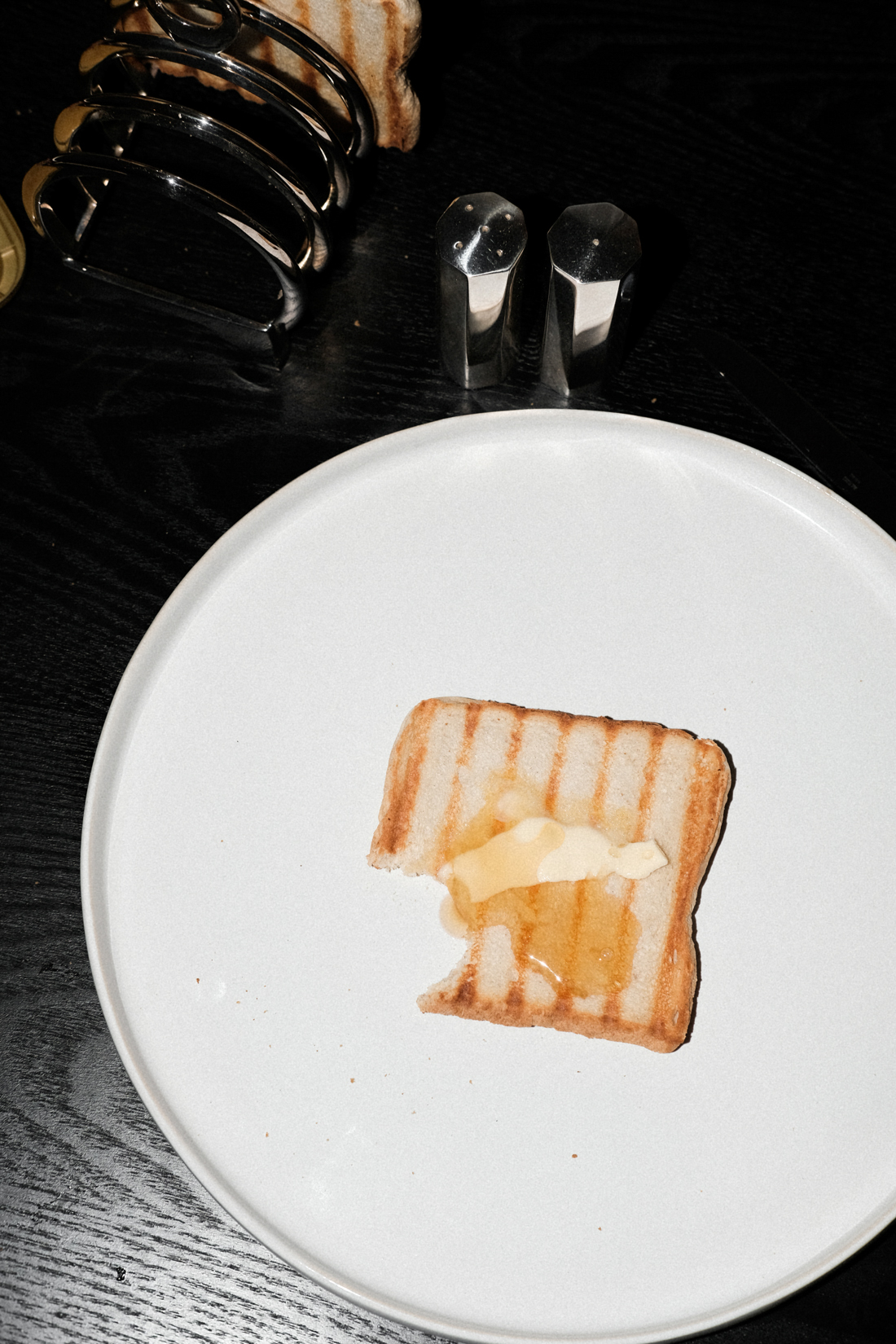 Breakfast tableware and objects